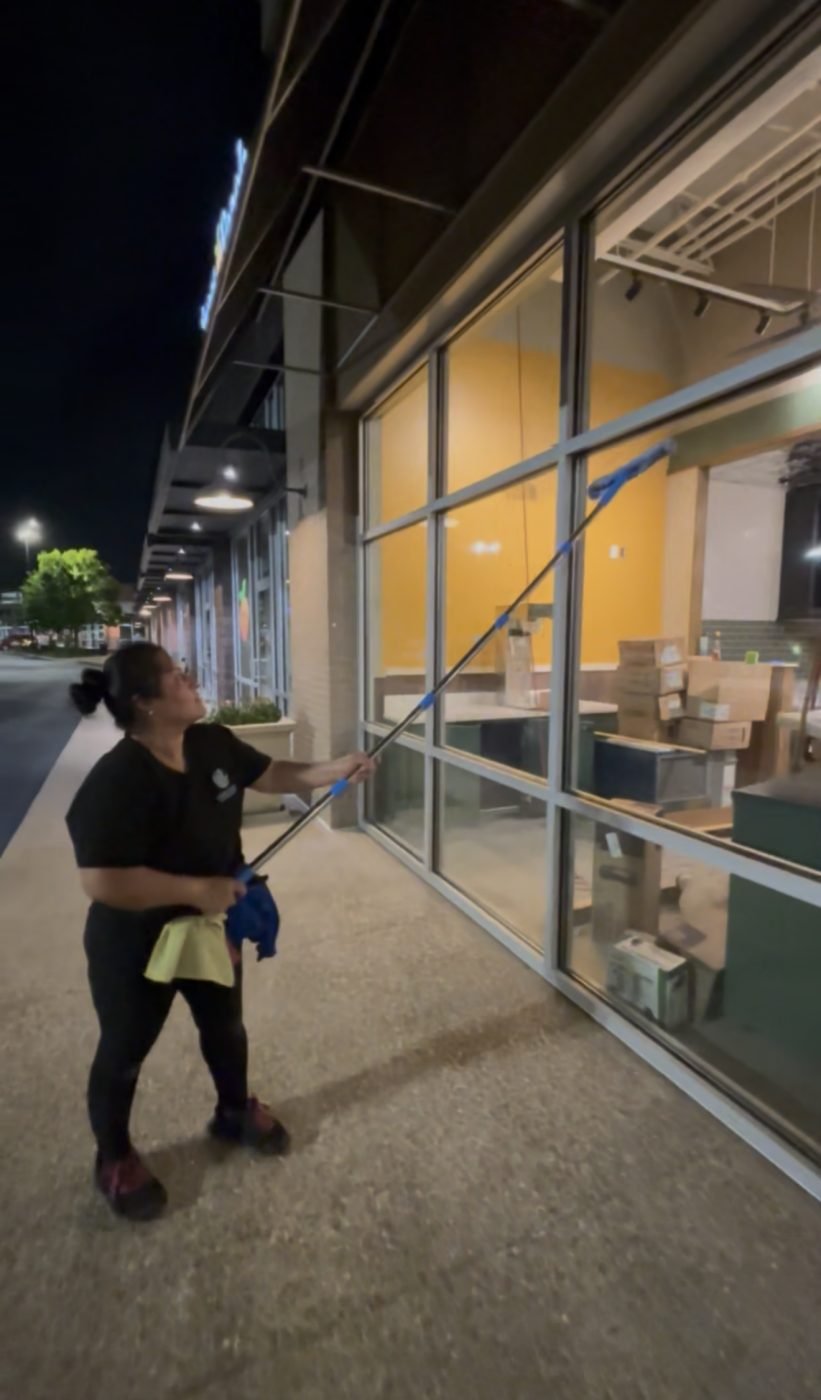 Starbiz cleaner window cleaning